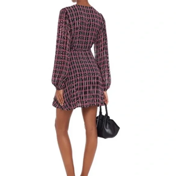 🆕 NEW WITH TAG GANNI Checked mini wrap dress size FR 38 is equivalent to… - Picture 2 of 15